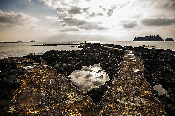 포토 JPG 주간 바다 섬 여행 자연 한국 풍경 사람없음 야외 관광지 제주도 암석 국내여행 국내포토 자연요소 아시아 돌_바위 생태계 파일형식