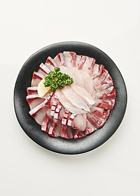 포토 JPG 스튜디오촬영 음식 실내 어류 누끼 사람없음 하이앵글 회 신선 방어 흰배경 모듬회 제철음식 국내포토 뷰포인트 백그라운드 내부 수중동물 흰색 제철 파일형식