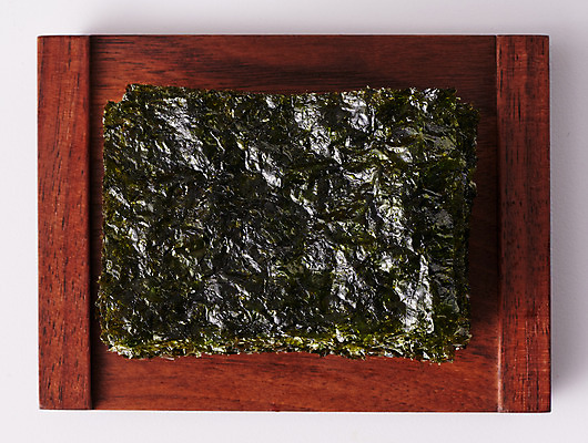 포토 JPG 스튜디오촬영 식재료 반찬 실내 사람없음 하이앵글 해초 김 흰배경 유기농 재래김 국내포토 웰빙 음식 뷰포인트 백그라운드 내부 흰색 해조류 김_해조류 파일형식