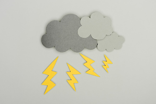 포토 JPG 스튜디오촬영 구름 종이 회색배경 날씨 실내 사람없음 하이앵글 환경 번개 플랫레이 국내포토 자연요소 뷰포인트 백그라운드 내부 회색 플랫 파일형식