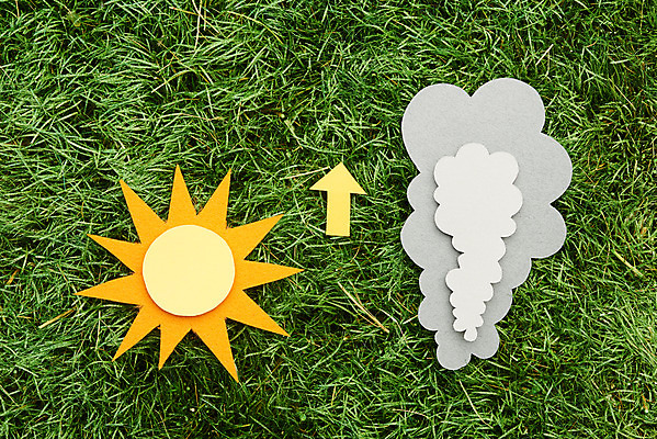 포토 JPG 스튜디오촬영 화살표 날씨 실내 잔디 사람없음 하이앵글 태양 환경 오염 연기 매연 지구온난화 플랫레이 국내포토 자연요소 식물 뷰포인트 내부 환경오염 플랫 기후변화 파일형식