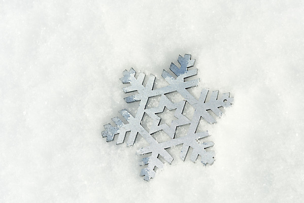 포토 JPG 주간 백그라운드 겨울 날씨 사람없음 야외 하이앵글 환경 흰색 눈 흰배경 결정체 국내포토 자연요소 계절 뷰포인트 컬러 파일형식