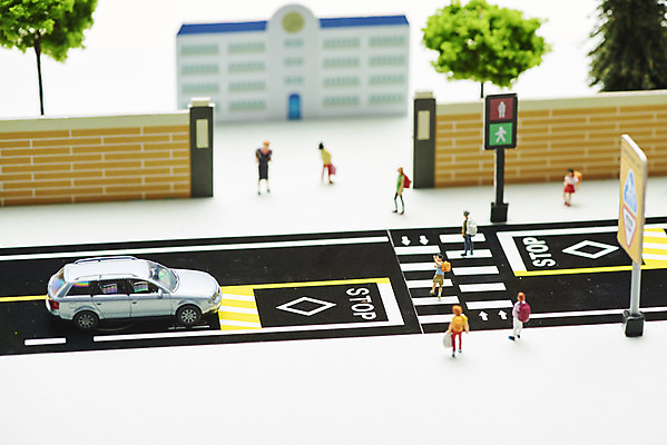 포토 JPG 스튜디오촬영 학생 도로 자동차 실내 사람없음 미니어처 속도제한 스쿨존 안전속도 어린이보호 어린이보호구역 법률개정 국내포토 길 육상교통 교통시설 내부 모형 금지 보호구역 파일형식 개정