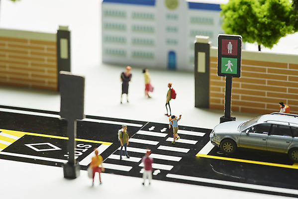 포토 JPG 스튜디오촬영 학생 도로 자동차 실내 사람없음 미니어처 교통사고 속도제한 스쿨존 안전속도 어린이보호 어린이보호구역 법률개정 국내포토 길 육상교통 교통시설 내부 모형 금지 사건 보호구역 파일형식 개정