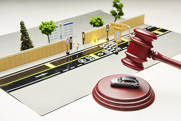 포토 JPG 스튜디오촬영 학생 도로 자동차 실내 사람없음 미니어처 의사봉 속도제한 스쿨존 안전속도 어린이보호 어린이보호구역 법률개정 국내포토 길 육상교통 교통시설 내부 모형 금지 보호구역 파일형식 개정