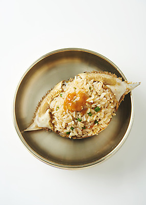 포토 JPG 스튜디오촬영 그릇 접시 음식 실내 사람없음 하이앵글 게 껍질 흰배경 비빔밥 기호식품 게장 간장게장 플랫레이 게딱지 국내포토 식기 한식 뷰포인트 백그라운드 갑각류 내부 흰색 플랫 게요리 파일형식