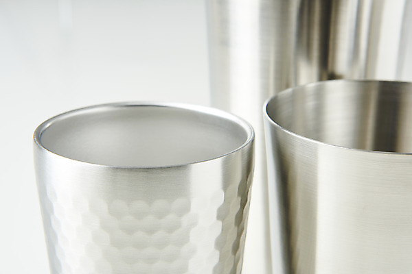 포토 JPG 스튜디오촬영 실내 근접촬영 사람없음 컵 자연보호 여러개 재활용 오브젝트 흰배경 스테인레스 다회용품 국내포토 식기 뷰포인트 다수 백그라운드 자연 내부 흰색 보호 친환경 재활용품 파일형식