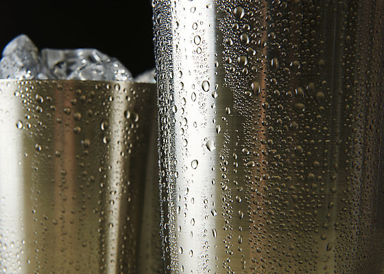 포토 JPG 스튜디오촬영 검은배경 실내 근접촬영 사람없음 컵 자연보호 얼음 재활용 두개 물방울 차가움 오브젝트 스테인레스 다회용품 국내포토 자연요소 식기 뷰포인트 백그라운드 2 자연 내부 검은색 보호 친환경 재활용품 파일형식