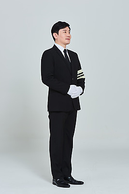 포토 JPG 스튜디오촬영 전신 남자 장갑 회색배경 실내 한명 서기 성인 옆모습 30대 한국인 애도 손모으기 장례 상주 완장 성인남자한명만 상조 국내포토 1 잡화 뷰포인트 백그라운드 모션 사람 동양인 손짓 내부 장년 회색 남자한명만 성인남자만 파일형식