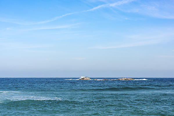 포토 JPG 주간 파도 바다 여행 겨울 하늘 사람없음 야외 해수욕장 강원도 경포대 국내포토 자연요소 계절 한국 해변 강릉 파일형식