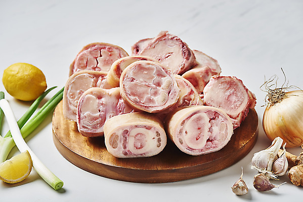 포토 JPG 스튜디오촬영 음식 식재료 양파 실내 마늘 사람없음 소고기 대파 사골 우족 국내포토 채소 육류 내부 파 파일형식