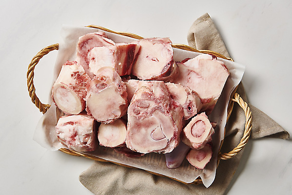 포토 JPG 스튜디오촬영 음식 식재료 회색배경 실내 사람없음 하이앵글 소고기 천 사골 우족 플랫레이 국내포토 뷰포인트 백그라운드 육류 내부 회색 직물 플랫 파일형식