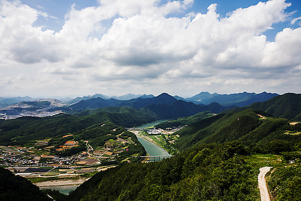 포토 JPG 주간 구름 여행 자연 하늘 한국 풍경 사람없음 야외 관광지 충청북도 국내여행 단양 옥순봉 국내포토 자연요소 아시아 생태계 봉우리 충청도 명승지 파일형식