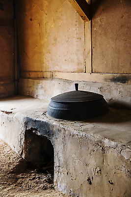 포토 JPG 주간 여행 겨울 자연 한국 풍경 사람없음 야외 관광지 시골 가마솥 아궁이 전라남도 국내여행 장흥 국내포토 자연요소 계절 아시아 솥 전라도 경상북도 생태계 파일형식