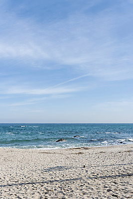 포토 JPG 주간 모래 바다 여행 겨울 자연 한국 풍경 사람없음 야외 관광지 돌_바위 해수욕장 강원도 강릉 국내여행 사천해변 국내포토 자연요소 계절 아시아 해변 생태계 파일형식