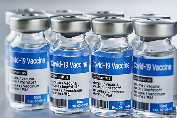 포토 JPG 스튜디오촬영 과학 의학 회색배경 실내 건강 근접촬영 사람없음 약 바이러스 질병 백신 앰플 전염병 코로나바이러스 델타변이바이러스 국내포토 뷰포인트 백그라운드 내부 회색 파일형식