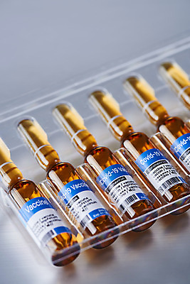 포토 JPG 스튜디오촬영 과학 의학 실내 건강 근접촬영 사람없음 약 회색 바이러스 질병 백신 앰플 전염병 코로나바이러스 델타변이바이러스 국내포토 뷰포인트 컬러 내부 파일형식