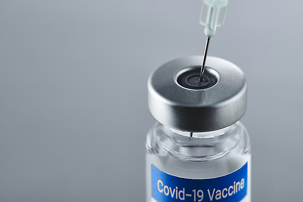 포토 JPG 스튜디오촬영 과학 의학 회색배경 실내 건강 주사기 근접촬영 사람없음 약 바이러스 질병 백신 앰플 전염병 코로나바이러스 델타변이바이러스 국내포토 뷰포인트 백그라운드 의료기기 내부 회색 파일형식