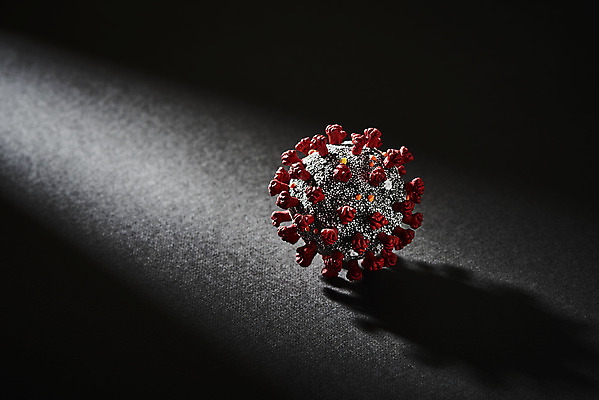 포토 JPG 스튜디오촬영 과학 의학 검은배경 실내 건강 사람없음 약 모형 바이러스 질병 백신 전염병 코로나바이러스 델타변이바이러스 국내포토 백그라운드 내부 검은색 파일형식