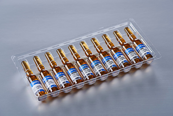 포토 JPG 스튜디오촬영 과학 의학 회색배경 실내 건강 사람없음 약 바이러스 질병 백신 앰플 전염병 코로나바이러스 델타변이바이러스 국내포토 백그라운드 내부 회색 파일형식