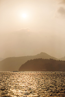 포토 JPG 바다 사람없음 야외 노을 경상남도 양식장 통영 남해 국내포토 자연요소 경상도 시설 파일형식