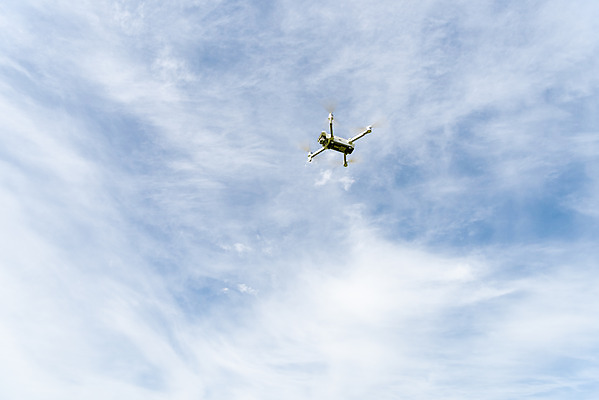 포토 JPG 주간 구름 하늘 풍경 사람없음 야외 비행 드론 4차산업 국내포토 자연요소 산업 파일형식