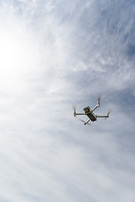 포토 JPG 주간 구름 하늘 풍경 사람없음 야외 태양 비행 드론 4차산업 국내포토 자연요소 산업 파일형식