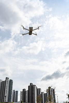 포토 JPG 주간 하늘 아파트 풍경 사람없음 야외 비행 드론 4차산업 국내포토 자연요소 산업 주택 파일형식