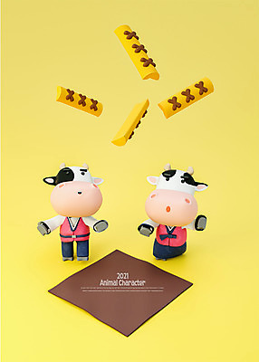 PSD 편집 편집이미지 캐릭터 명절 모션 놀이 새해 사람없음 노란색 3D 종 소 윷놀이 한복 젖소 디지털합성 소캐릭터 편집소스 2021년 신축년 편집3D 한국전통 전통 기념일 컬러 동물캐릭터 포유류 전통놀이 전통의상 연도 파일형식