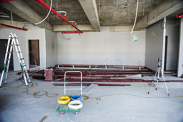 포토 JPG 실내 공사 사람없음 인테리어 건설현장 회색 공사중 리모델링 수평계 짐수레 국내포토 디자인 컬러 건설업 내부 수레 파일형식