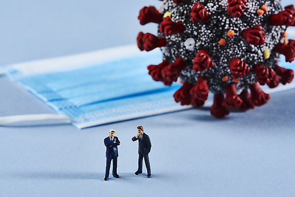 포토 JPG 스튜디오촬영 라이프스타일 실내 마스크 사람없음 모형 미니어처 바이러스 파란배경 전염병 코로나바이러스 포스트코로나 델타변이바이러스 위드코로나 국내포토 백그라운드 내부 생활 파란색 질병 사회이슈 파일형식