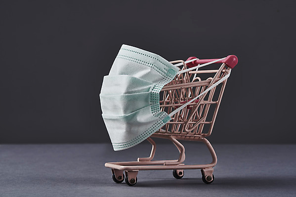 포토 JPG 스튜디오촬영 라이프스타일 회색배경 실내 마스크 사람없음 쇼핑카 오브젝트 전염병 코로나바이러스 포스트코로나 델타변이바이러스 위드코로나 국내포토 백그라운드 내부 생활 쇼핑 카트 회색 바이러스 질병 사회이슈 파일형식