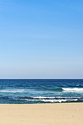 포토 JPG 주간 바다 여행 겨울 해변 사람없음 야외 파란색 모래사장 해수욕장 강원도 강문 국내포토 자연요소 계절 컬러 한국 파일형식