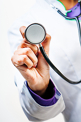 포토 JPG 해외이미지 백인 직업 손 여자 남자 백그라운드 컨셉 유니폼 청진기 건강 병원 실험 한명 사람 성인 약 진료 듣기 장비 시험 간호사 의사 코트 흰색 공구 긴급 잡기 맥박 질병 가슴 컨설턴트 서식 고립 돌봄 심장병 의료성형뷰티 해외202004 해외포토 서양인 1 옷 교육 컬러 의학 의료기기 모션 신체부위 외투 의료진 도구 전문직 상담 파일형식