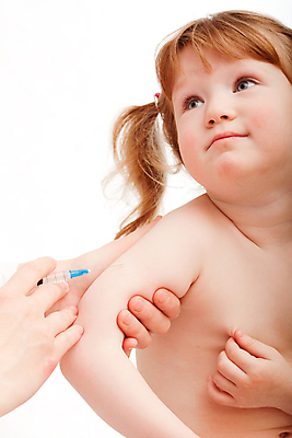 포토 JPG 해외이미지 남자 어린이 신체 건강 병원 주사기 한명 사람 청년 약 고통 시험 의사 아기 질병 작음 피부 분석 기저귀 날카로움 부드러움 주사약 걸음마 결백 돌봄 소아과의사 예방접종 위생관리 천진난만 의료성형뷰티 해외202004 해외포토 1 교육 감정 컨셉 의학 의료기기 모션 관리 성인 신체부위 아기용품 의료진 감각 크기 접종 파일형식