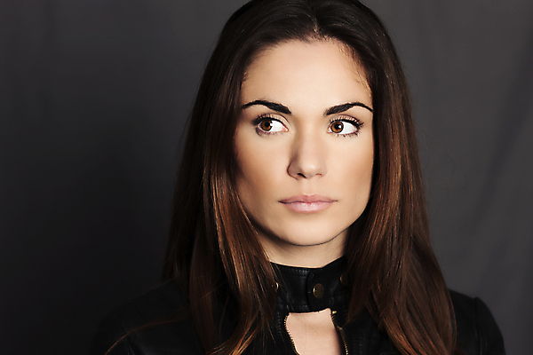 포토 JPG 해외이미지 모델 헤어스타일 웰빙 외관 여자 유럽 얼굴 건강 한명 빛 유행 화장품 낭만 신선 화려 유혹 눈썹 피부 순수 입술 피부관리 만들기 부드러움 내추럴 돌봄 의료성형뷰티 완전 해외202004 해외포토 1 나라 컨셉 모션 사람 신체부위 뷰티 감각 파일형식