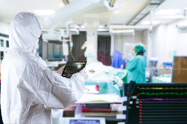 포토 JPG 해외이미지 직업 과학 컨셉 건강 병원 가면 사람 사람없음 약 건강관리 디지털 스크린 환자 의사 열 환경오염 실험실 바이러스 보호 질병 분석 감염 전염 돌봄 백신 전염병 헬프 의료성형뷰티 해외202011 해외포토 의학 모션 실험 관리 의료진 도움 파일형식