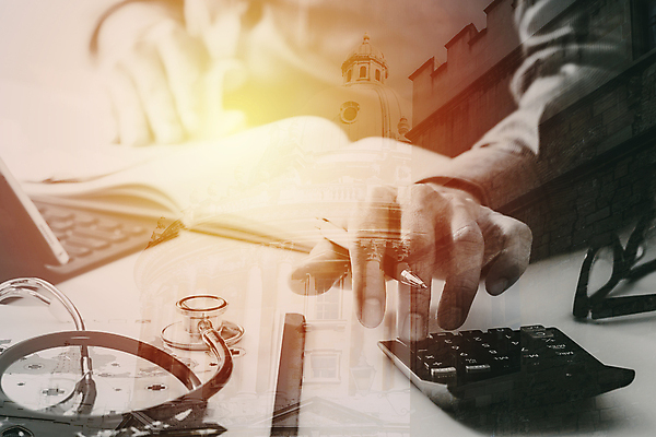 포토 JPG 해외이미지 직업 손 돈 비즈니스 건강 병원 사람없음 치료 금융 스마트폰 컴퓨터 사무실 약 자료 시험 저축 계산기 의사 흰색 네트워크 스마트 이익 외과 회계 보험 계산서 대출 돌봄 요금 경제학 의료성형뷰티 제공자 비용 수수료 혜택 해외202011 해외포토 교육 컬러 컨셉 의학 모션 문구용품 신체부위 경제 전자제품 핸드폰 스마트기기 장비 의료진 재산 파일형식