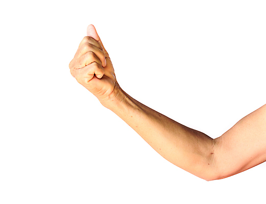 포토 JPG 해외이미지 백인 손 여자 할머니 백그라운드 십자가 손가락 하늘 건강 관리 손바닥 사람 사람없음 희망 회색 흰색 기도 잡기 주름 고독 정상 피부 주기 관절염 팔 고립 돌봄 방법 옛날 조부모 의료성형뷰티 노화 해외202004 해외포토 서양인 노년 감정 컬러 컨셉 가족 모션 신체부위 질병 파일형식