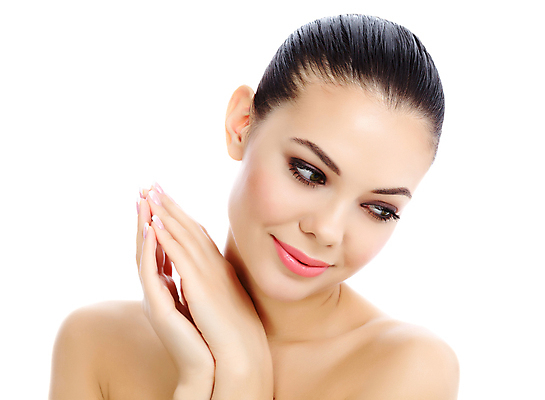 포토 JPG 해외이미지 손 여자 행복 얼굴 백그라운드 신체 성공 휴식 건강 한명 치료 스파 화장품 터치 흰색 신선 고급 매끈함 피부 입술 어깨 피부관리 내추럴 돌봄 완벽 의료성형뷰티 완전 해외202004 해외포토 1 감정 컬러 컨셉 의학 모션 사람 신체부위 뷰티 감각 파일형식