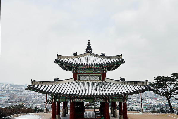 포토 JPG 주간 전통 문화 설경 겨울 풍경 사람없음 야외 세계문화유산 눈 수원 화성시 겨울풍경 수원화성 국내포토 자연요소 계절 한국건축 날씨 문화재 경기도 랜드마크 파일형식