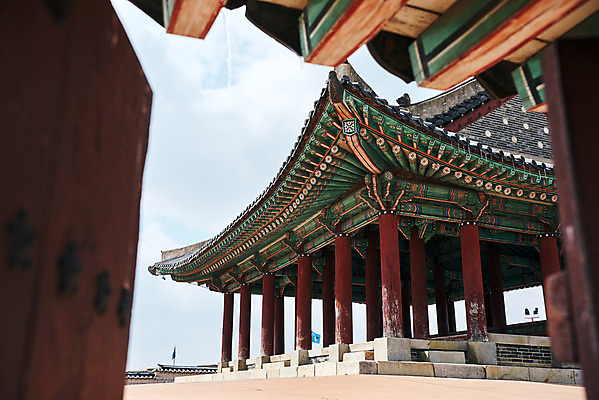 포토 JPG 주간 전통 문화 설경 겨울 풍경 사람없음 야외 초록색 세계문화유산 수원 화성시 겨울풍경 수원화성 국내포토 자연요소 계절 컬러 한국건축 문화재 경기도 랜드마크 파일형식