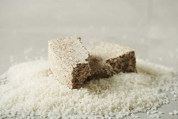 포토 JPG 스튜디오촬영 회색배경 실내 사람없음 쌀 발효 발효음식 누룩 국내포토 음식 백그라운드 곡류 내부 회색 파일형식