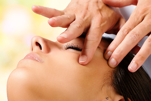 포토 JPG 해외이미지 라이프스타일 여자 얼굴 포즈 컨셉 휴식 스트레스 건강 관리 한명 치료 건강관리 스파 화장품 터치 마사지 지압 복지 테라피 물리치료 물리치료사 조작 치료사 의료성형뷰티 해외202011 해외포토 직업 1 의학 사람 생활 신체부위 뷰티 사회이슈 파일형식