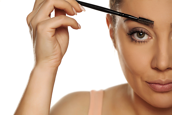 포토 JPG 해외이미지 모양 백인 모델 직업 여자 얼굴 건조 한명 화장품 붓 성형수술 눈썹 피부 그림 완벽 의료성형뷰티 완전 해외202011 해외포토 서양인 1 컨셉 사람 신체부위 뷰티 수술 파일형식