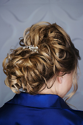 포토 JPG 해외이미지 모델 헤어스타일 응시 여자 얼굴 백그라운드 건강 한명 빛 컬러풀 갈색 유행 상점 화장품 화려 우아함 매끈함 미용사 이발 피부 웨이브 만들기 샴푸 돌봄 섬광 완벽 의료성형뷰티 스타일 해외202004 해외포토 직업 1 시선 컬러 컨셉 모션 사람 신체부위 위생용품 뷰티 감각 파일형식