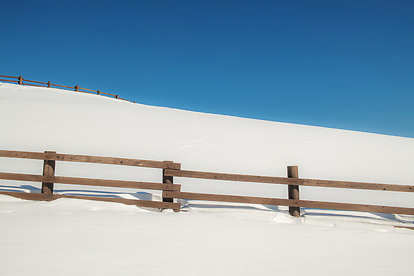 포토 JPG 주간 계절 겨울 사람없음 야외 파란색 설원 흰색 눈 언덕 강원도 강릉 대관령 겨울풍경 국내포토 자연요소 컬러 날씨 한국 눈_날씨 풍경 파일형식