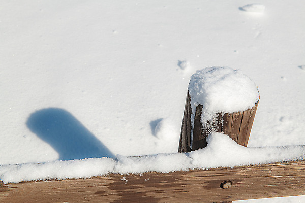 포토 JPG 주간 계절 겨울 그림자 사람없음 야외 울타리 설원 흰색 눈 강원도 강릉 대관령 겨울풍경 국내포토 자연요소 컬러 날씨 한국 눈_날씨 풍경 담장 파일형식