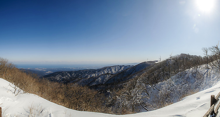 포토 JPG 주간 계절 겨울 파노라마 사람없음 야외 파란색 설원 흰색 눈 강원도 강릉 대관령 겨울풍경 국내포토 자연요소 컬러 날씨 한국 눈_날씨 촬영기법 풍경 파일형식