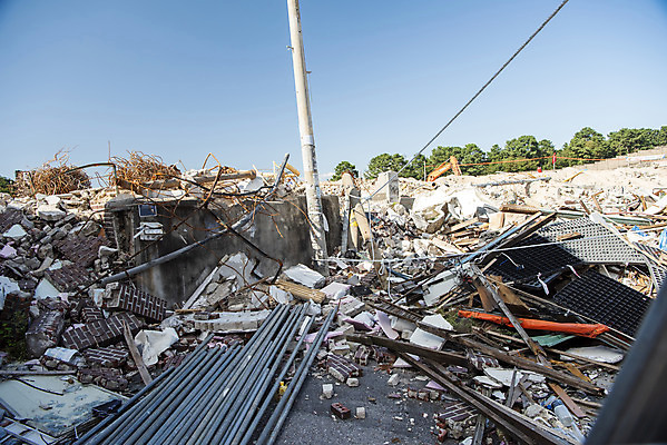 포토 JPG 주간 건축 사람없음 야외 도시 폐허 공사판 리모델링 재개발 주택공사현장 국내포토 자연요소 건설현장 파일형식